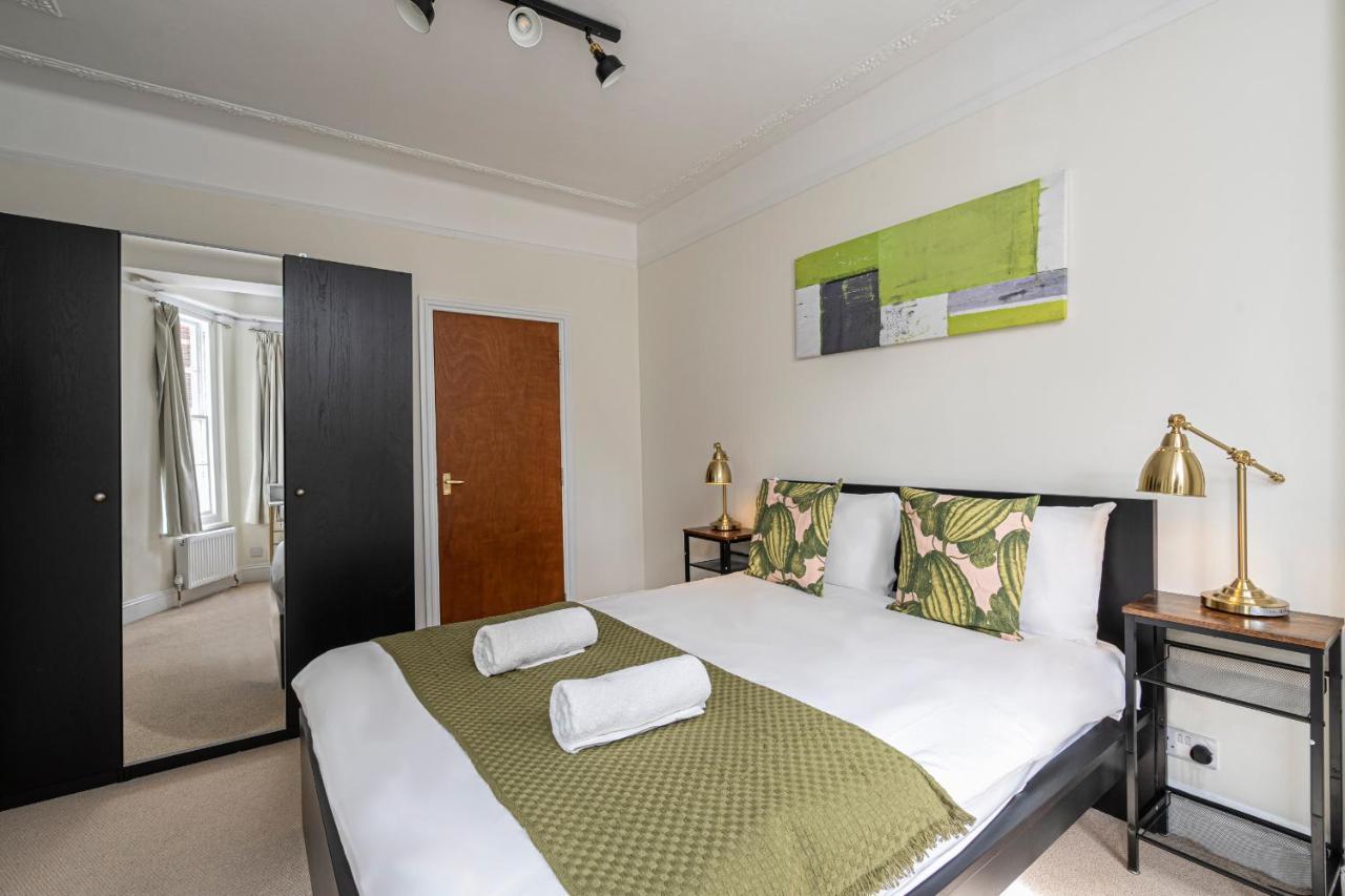 Beautiful 3 Bedroom Apartment Near Marble Arch And Oxford Street 런던 외부 사진